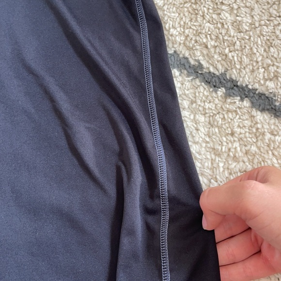 SOLD Champion workout top - Picture 3 of 3